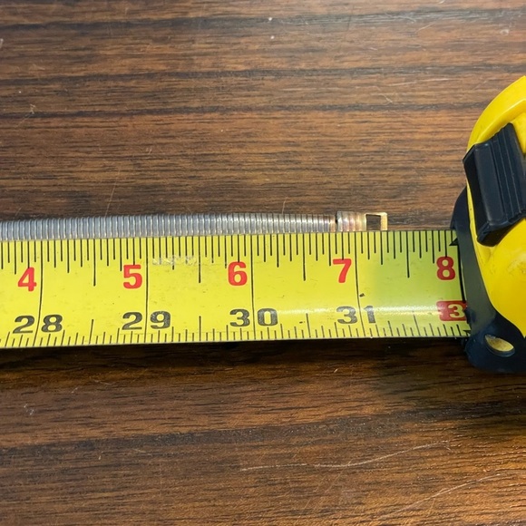 Vintage 1970s crossover metal belt, approx 31”, unique clasp and look - Picture 5 of 9